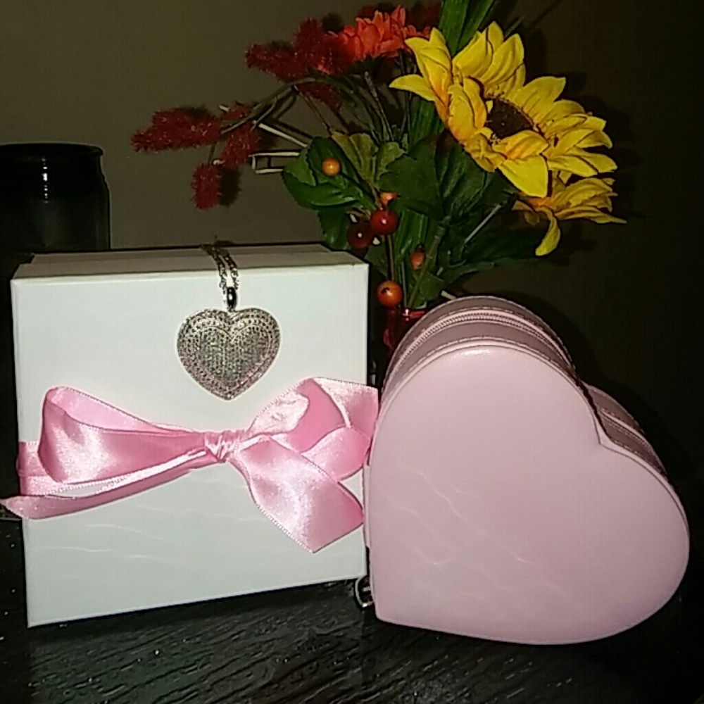 BRAND NEW W/ Tags!❤ HEART 2 CTW GENUINE💎 DIAMOND NECKLACE - Picture 3 of 9